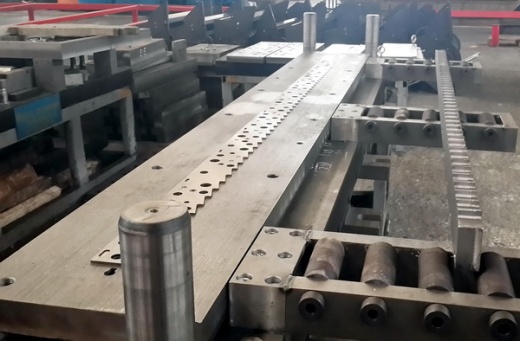 Shearing dies